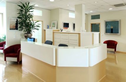 Investoren stürzen sich auf Arztpraxen im Gesundheitswesen vor geplanter (Foto: AdobeStock - photowahn 238727394)