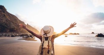 Inklusiver Urlaub: Pflegebedürftigkeit muss keine Reisehindernis sein Barrierefreier Urlaub: Tipps für eine gelungene Auszeit trotz (Foto: AdobeStock - 343530693 Davide-Angelini)