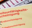 Finanzielle Konsequenzen: Krankschreibung nach Kündigung im (Foto: AdobeStock - Tobias Arhelger 268560086)