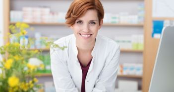 Belieferung von E-Rezepten: Herausforderungen und Wartezeiten in Apotheken Belieferung von E-Rezepten: Herausforderungen und Wartezeiten in (Foto: AdobeStock - contrastwerkstatt 91568410)