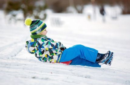 Optimaler Winterurlaub: Unfallschutz, Auslandskrankenversicherung und Reiserücktrittsversicherung umfassend richtig (Foto: AdobeStock - Tomsickova - 132688399)