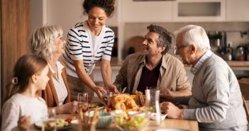 Nationales Ernährungsmonitoring untersucht Nährstoffstatus und Lebensmittelverzehr bundesweit bei (Foto: AdobeStock -  Jelena - 1876661562)