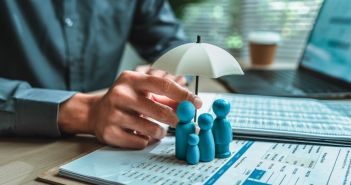 DISQ-Studie: Privatversicherte geben aktuell 69,9 Punkte für ihre (Foto: AdobeStock - Charnchai saeheng - 1424114415)